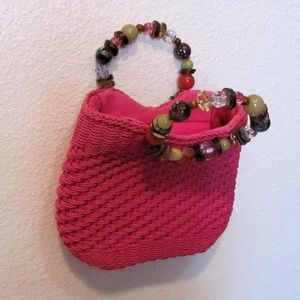 Straw hot pink purse with cotton lining